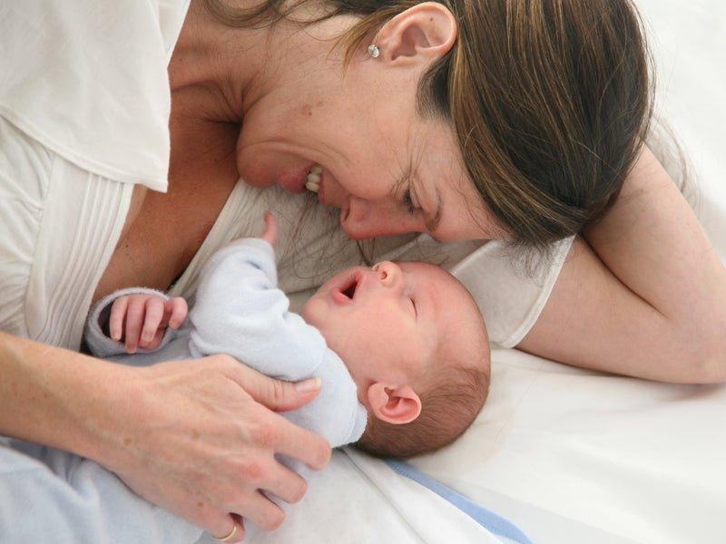 5 tips to introduce a newborn to the family - Babysense