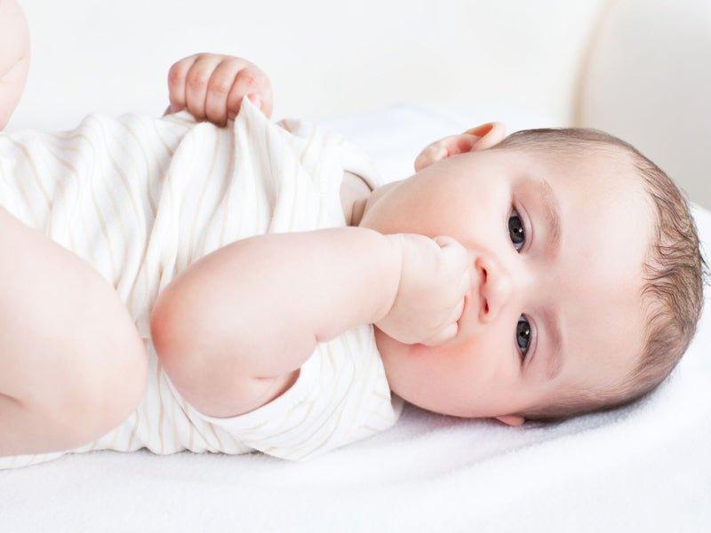 Feeding your 6 month old baby and healthy sleep - Babysense